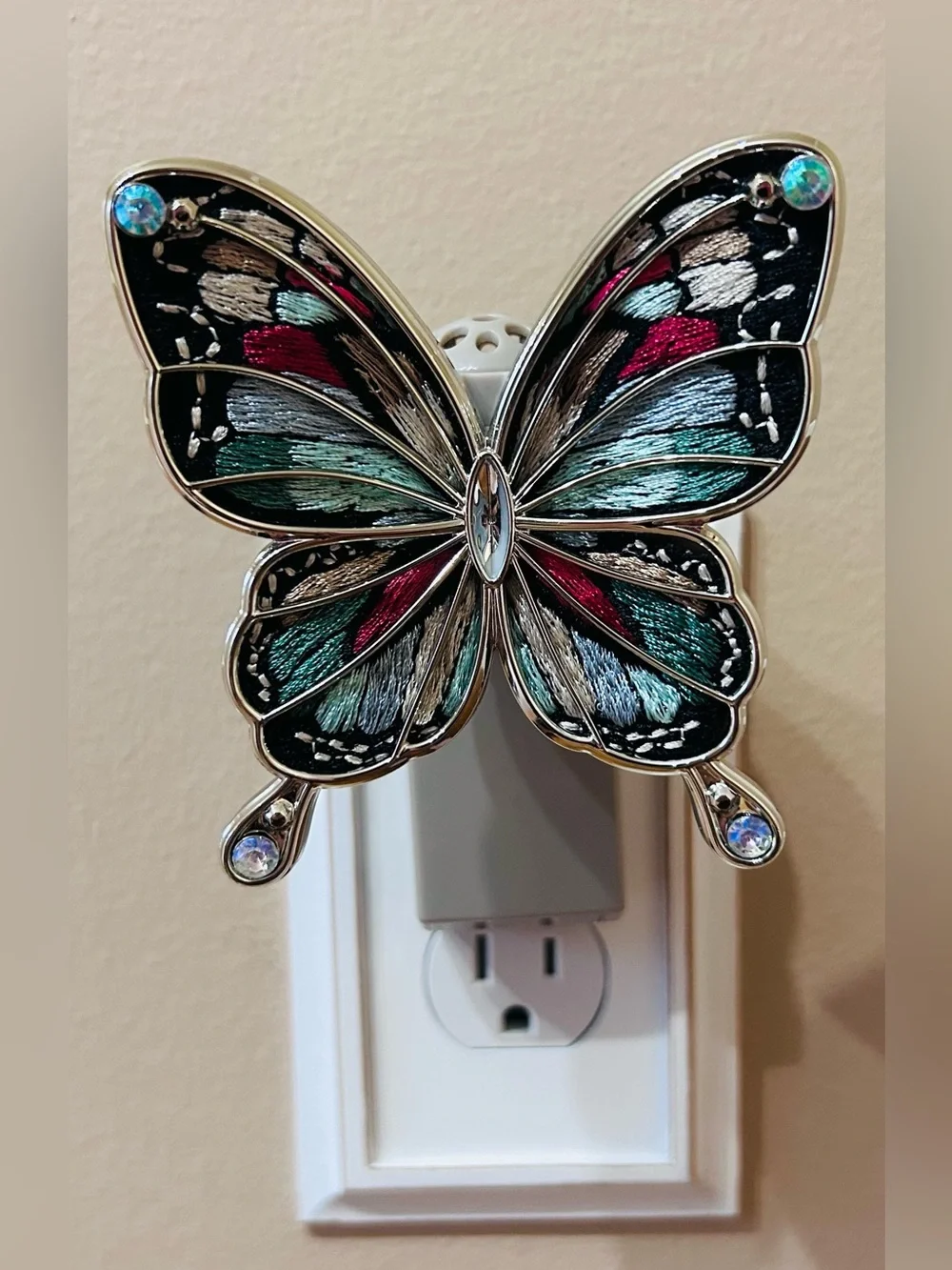 SET OF 2: Bath & Body Work’s Wallflower Plugs